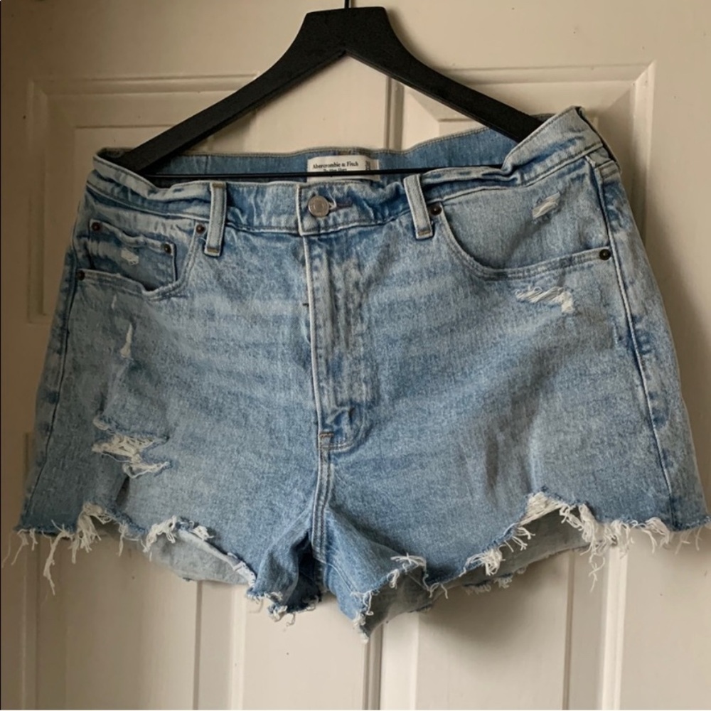 American Eagle Outfitters Blue Jean Shorts Distressed Casual